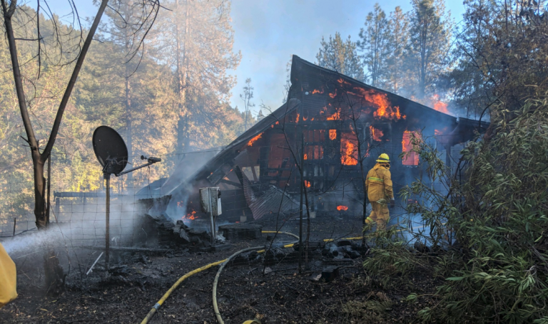 [UPDATE 6:22 P.m.] Multiple Crews Kept Flames From Spreading During ...