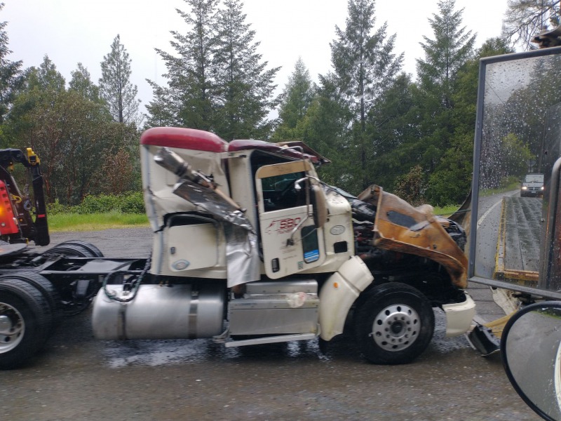 [UPDATE 3:06 P.m.: Traffic Still Slow] Big Rig On Its Roof Slowing ...