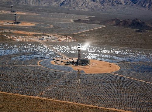 Ivanpah_Solar_Power_Facility.jpg