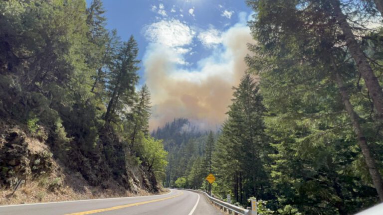 [UPDATE 7:12 P.m.: Still Closed] Kelly Fire Forcing Closure Of Hwy 199 ...