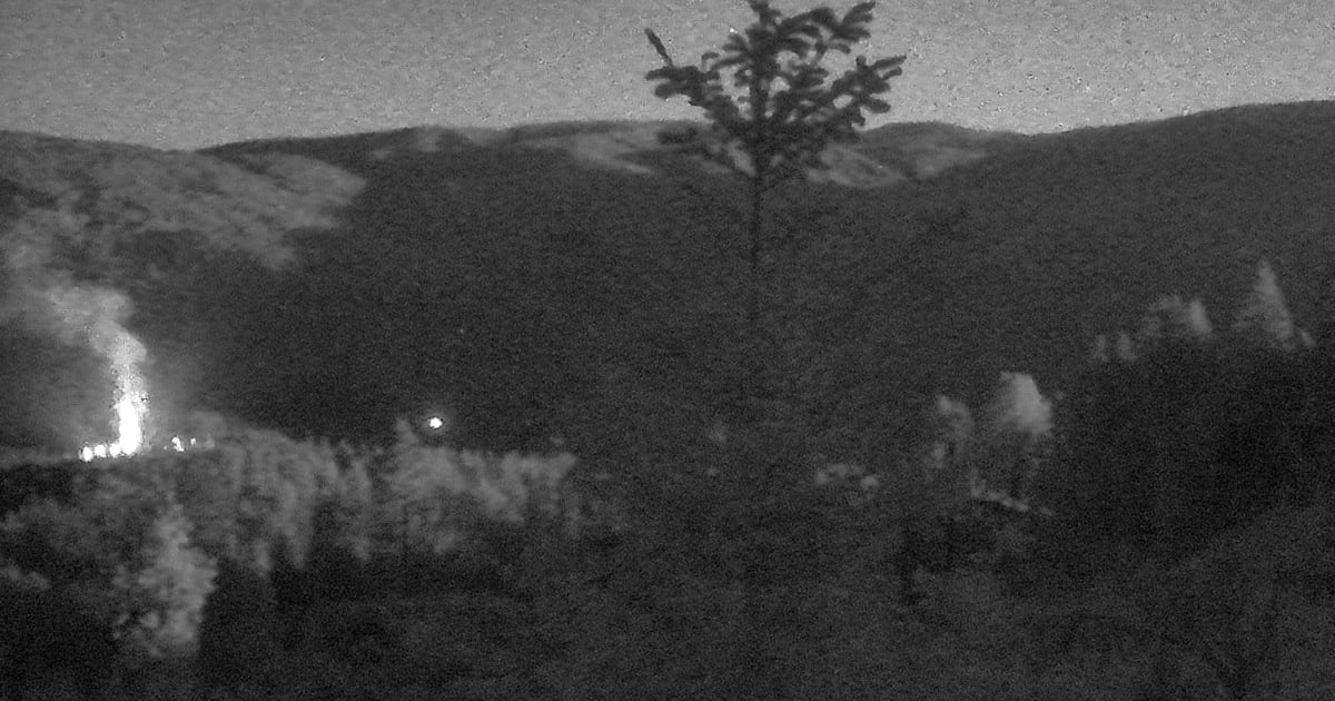 Unusual Flash in the Area of Pecwan Appears to Spark Brief but Bright Fire